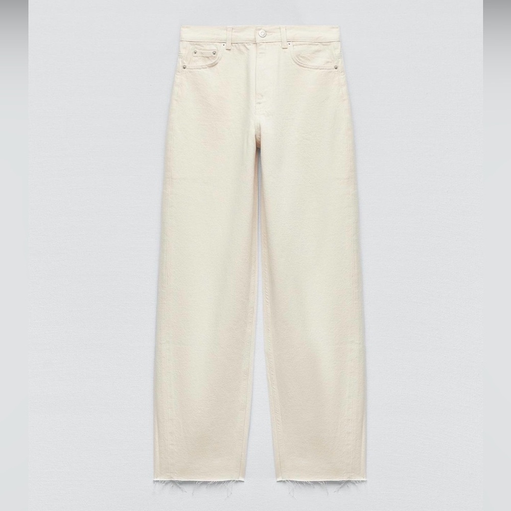 Zara Mid-Rise Tapered Fit Balloon Jeans